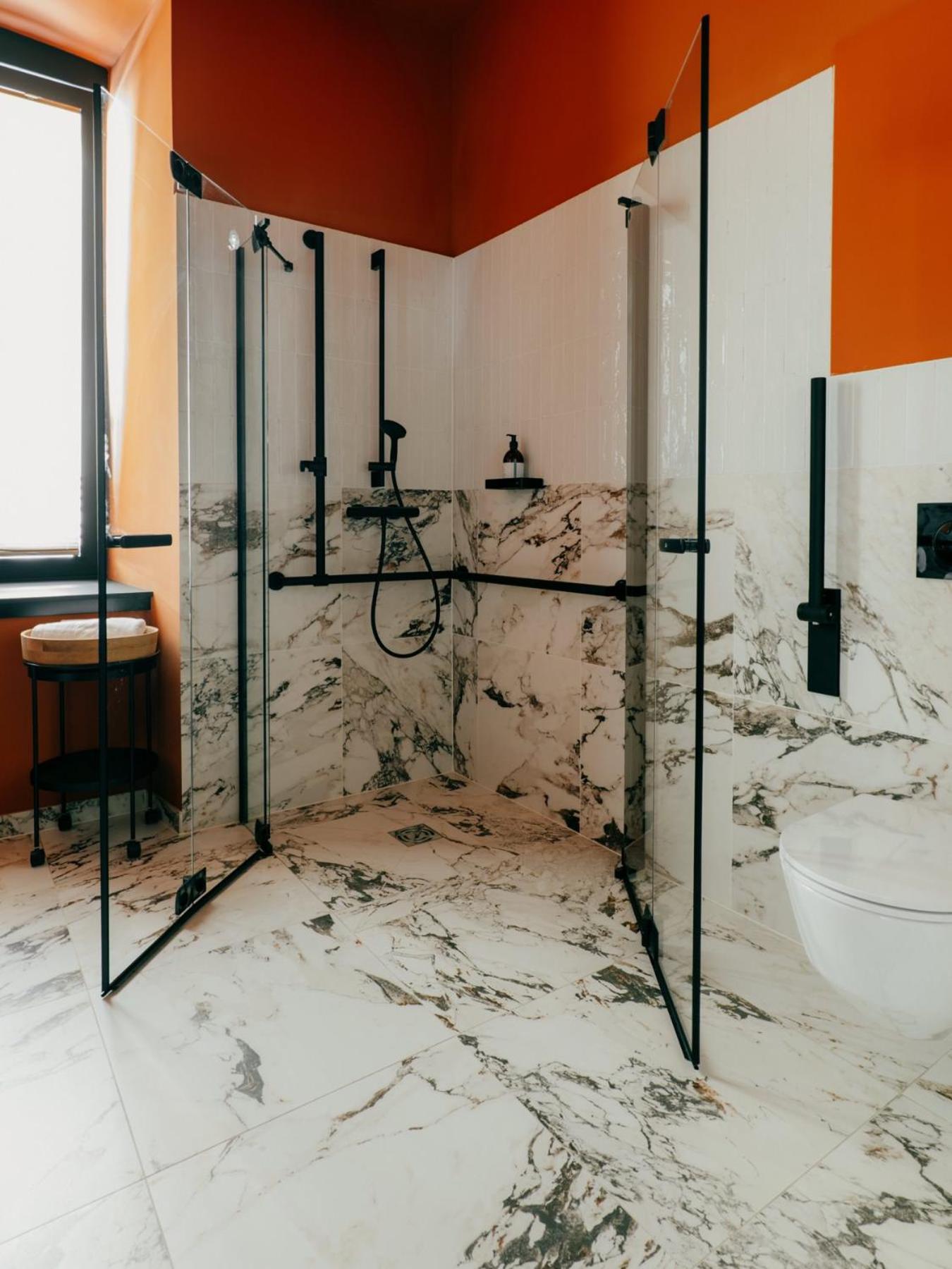 Weltwien Luxury Art Apartments & Free Parking Экстерьер фото